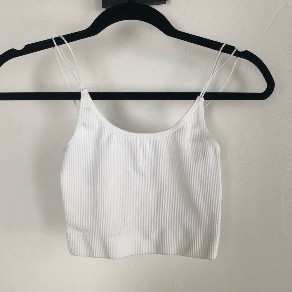 Aritzia Seamless Ribbed Camisole - NWT